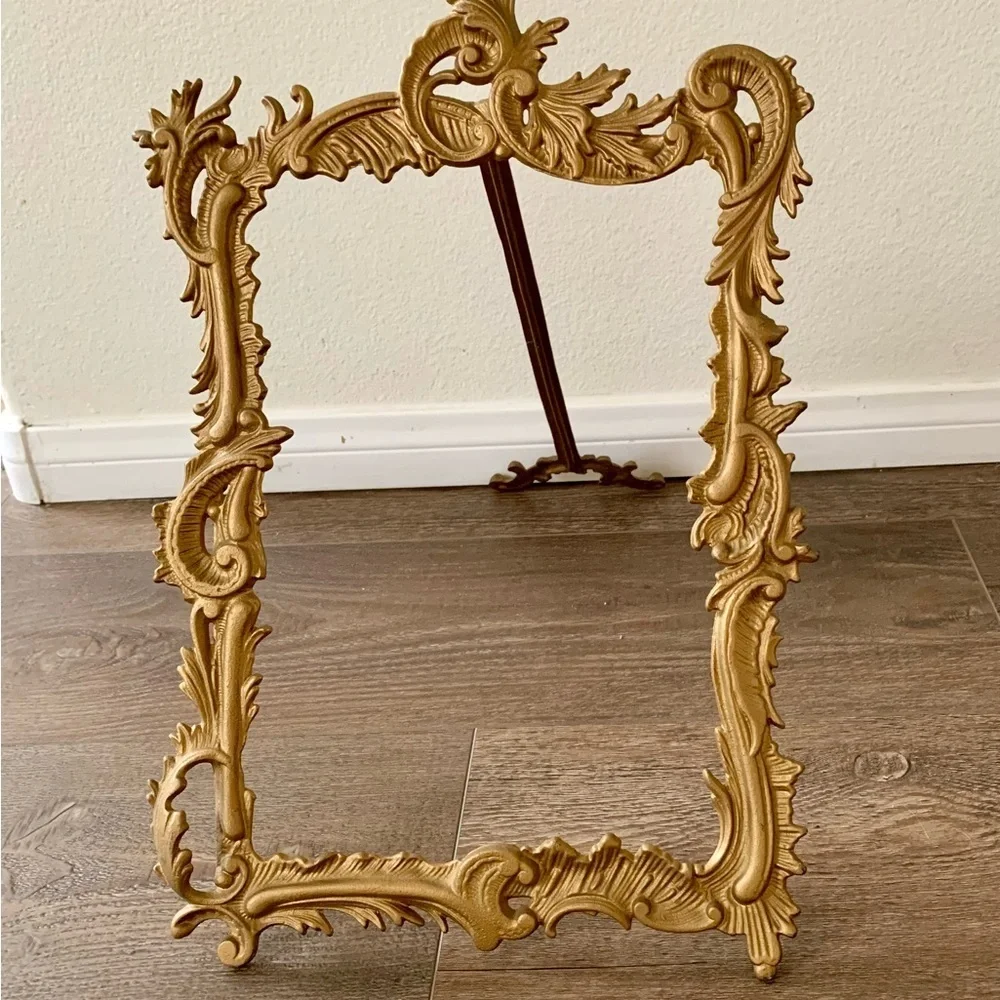 Vintage Iron Art Free Stand Pictured Frame